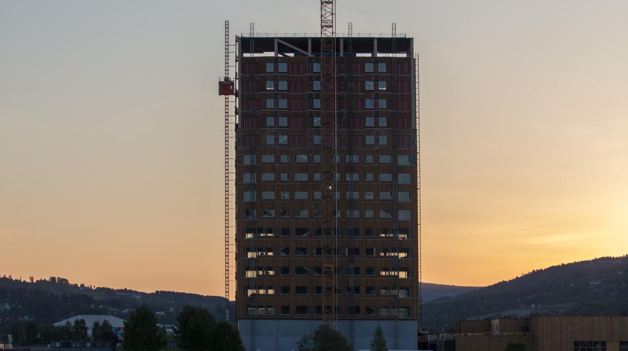 La torre más alta del mundo de madera toma forma en Noruega La torre más alta del mundo de madera toma forma en Noruega